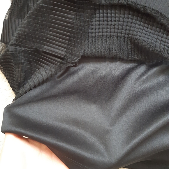 🌹H&M Dress🌹 - Picture 5 of 10